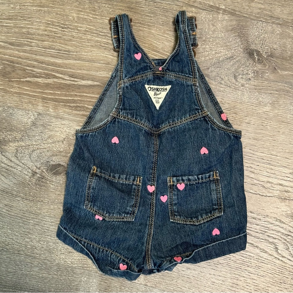 Oshkosh B’gosh Girls Denim Short Overalls hearts 12m - Picture 4 of 6